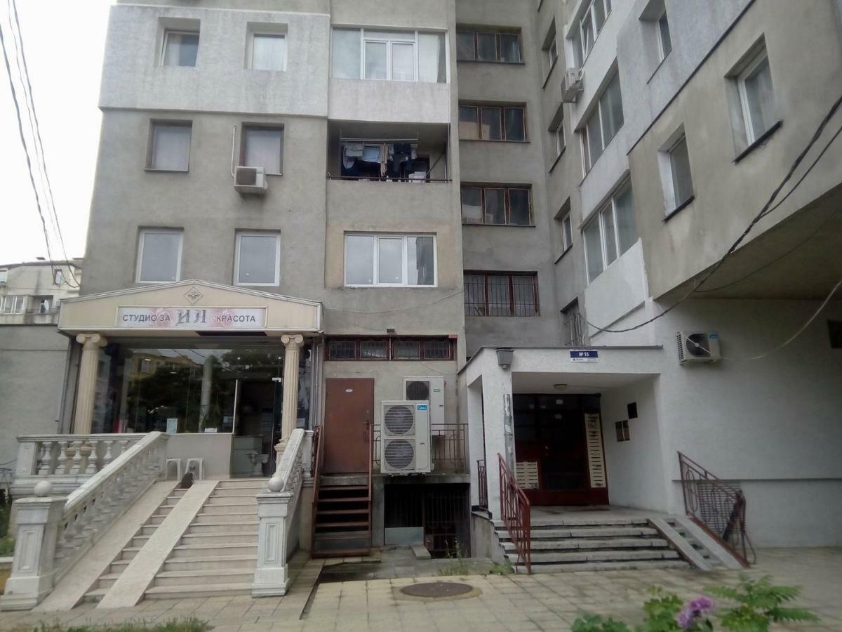 Nana'S Apartment Varna Bagian luar foto
